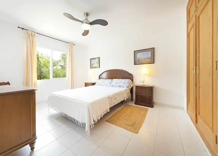 Beonholidays Villa Berry Santa Ponsa with Pool