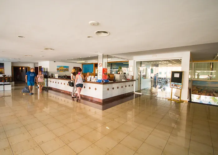 Palma de Mallorca hotels near Royal Palace of La Almudaina