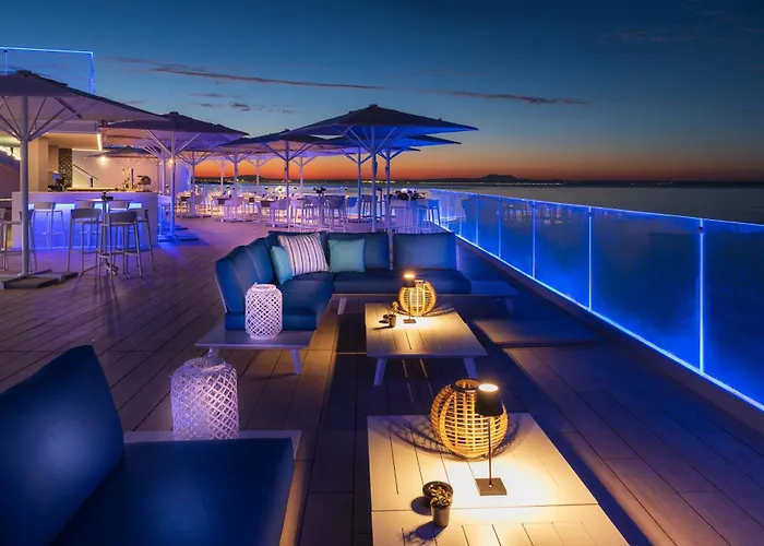 Palma Nova (Mallorca) hotels near Nikki Beach Mallorca