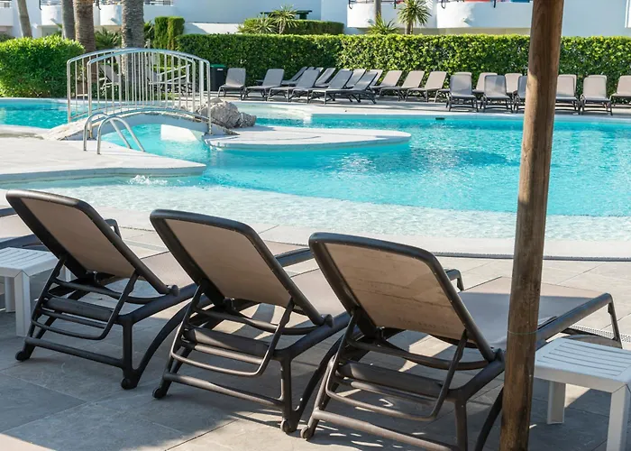 Alcudia Beach Apartments Port de Alcudia  With Golf Course