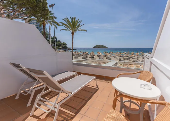 Magaluf (Mallorca) hotels near Club de Golf Poniente