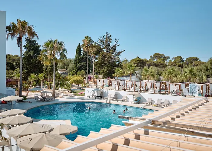 Porto Cristo Hotels