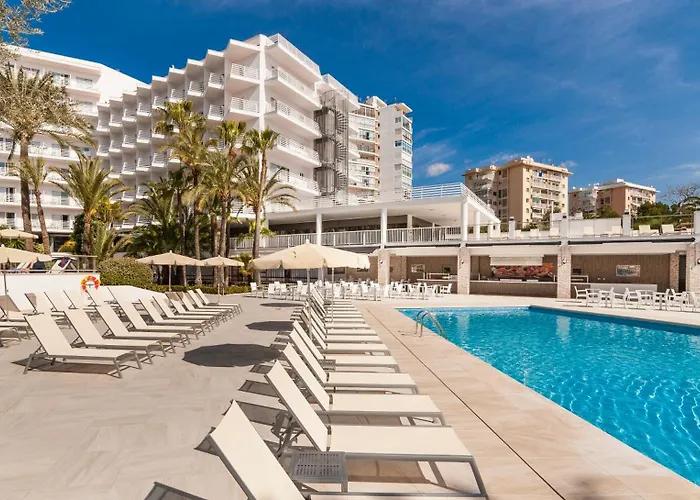 Globales Palmanova Hotel With Golf Course