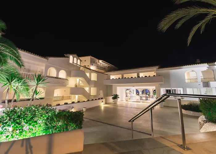 Santa Ponsa hotels near Kart magaluf