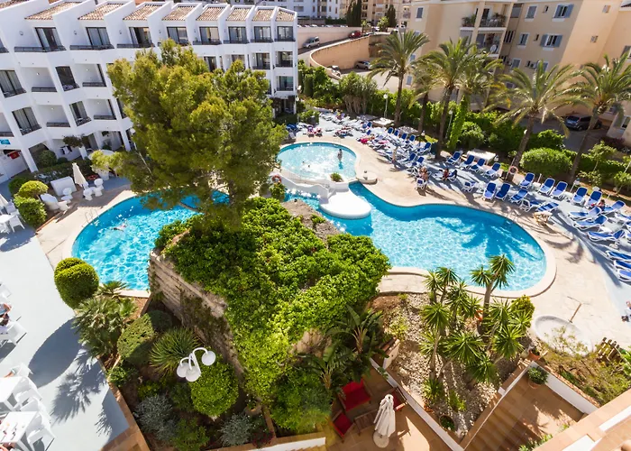 Santa Ponsa hotels near Western Water Park